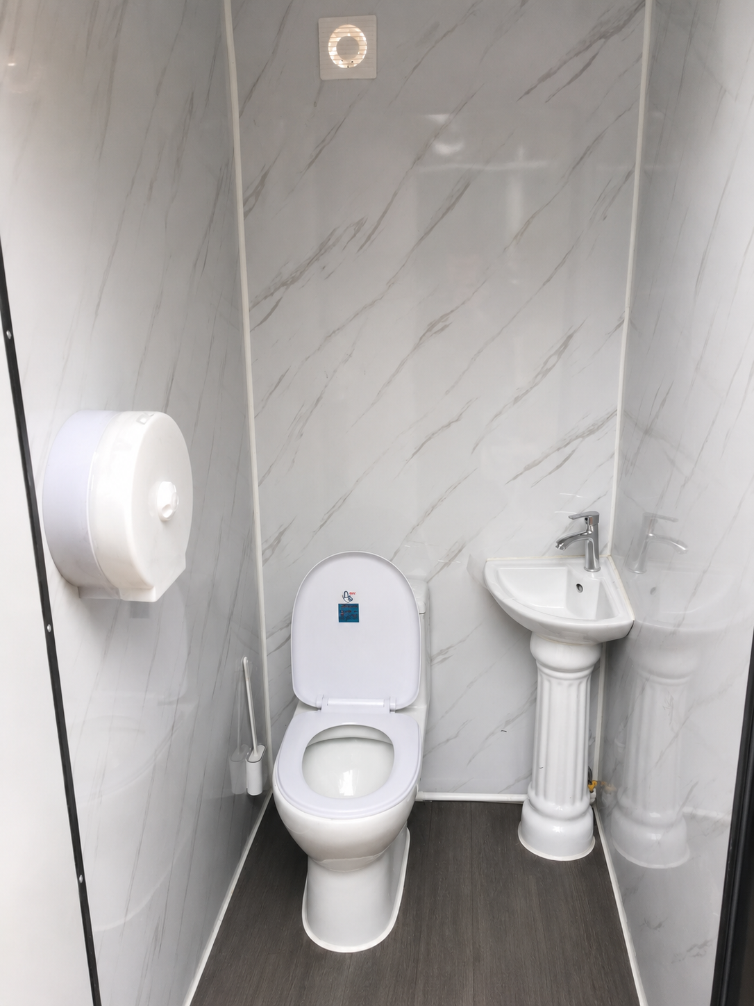 Clean Washrooms